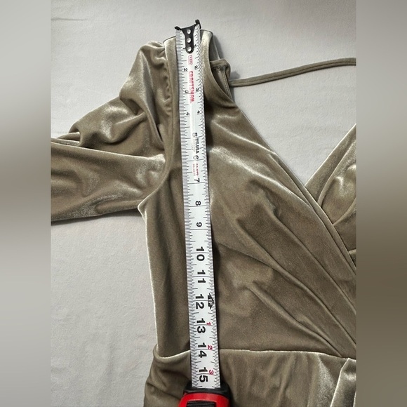 Revelry Vera Velvet Sage Green Bridesmaid Maxi Wrap Dress Women’s Size 4 - Picture 11 of 16